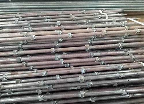 光泽隧道钢花管